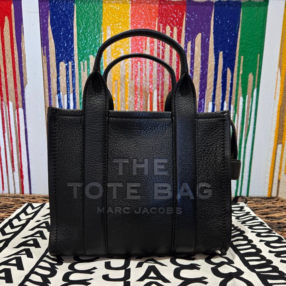 MARC JACOBS THE TOTE BAG